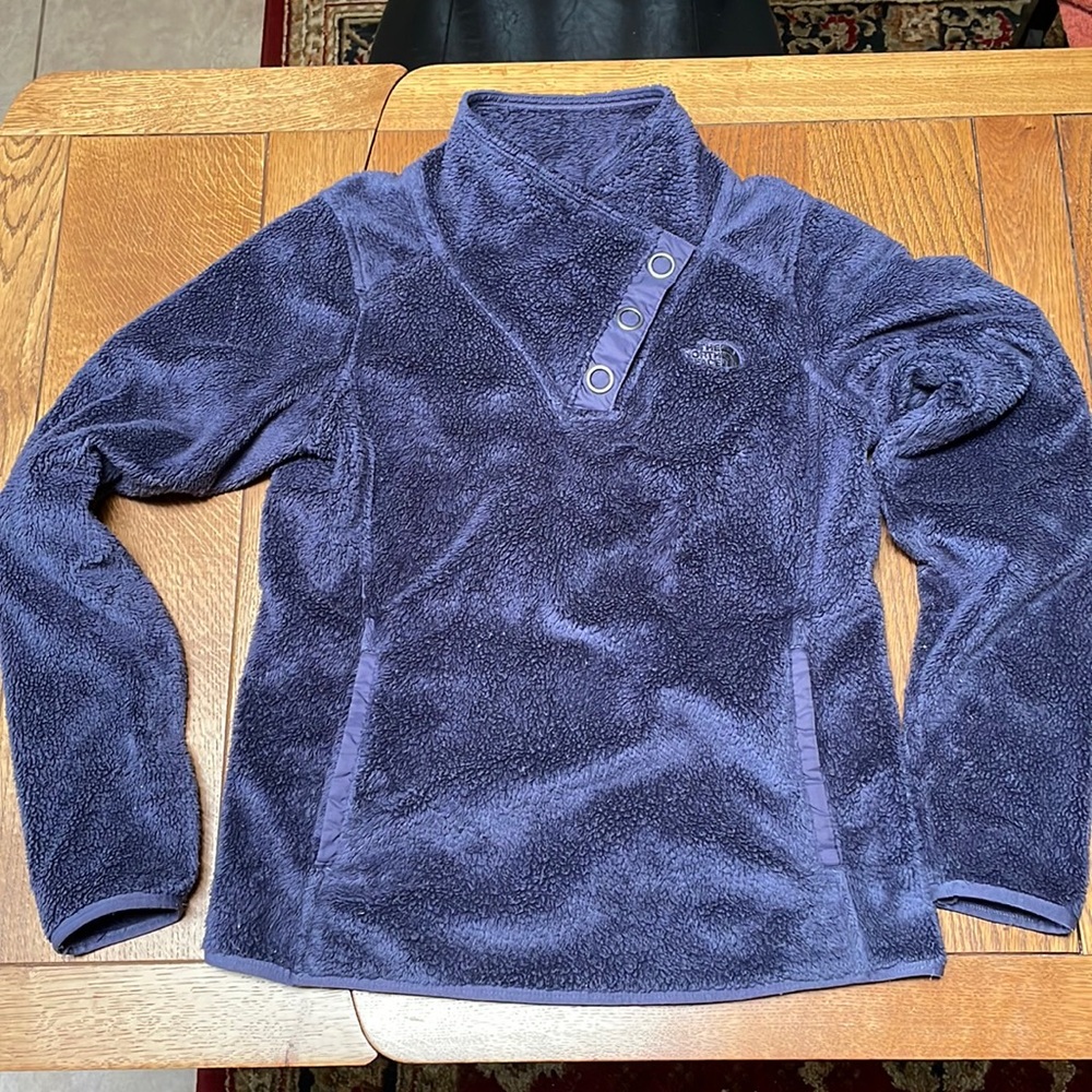 North Face WARM fleece sweater with snap close neck and handwarmer pocket